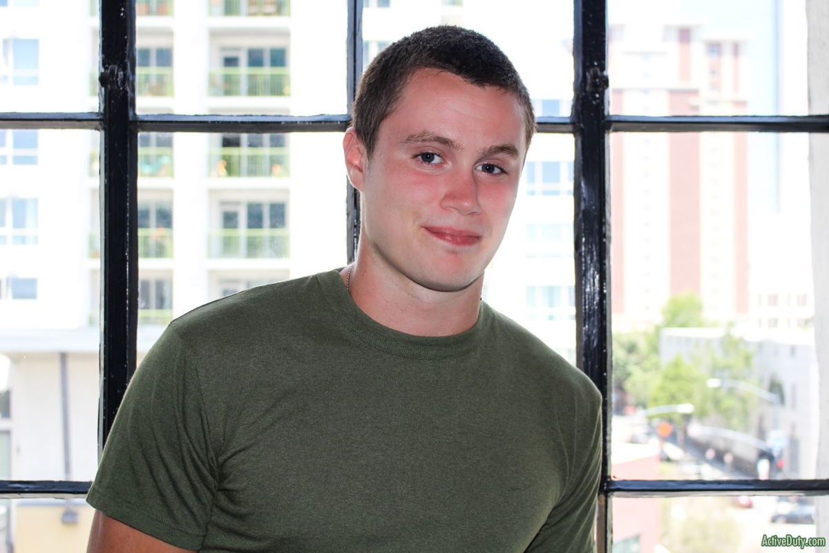 Damien Nichols Jerks Off