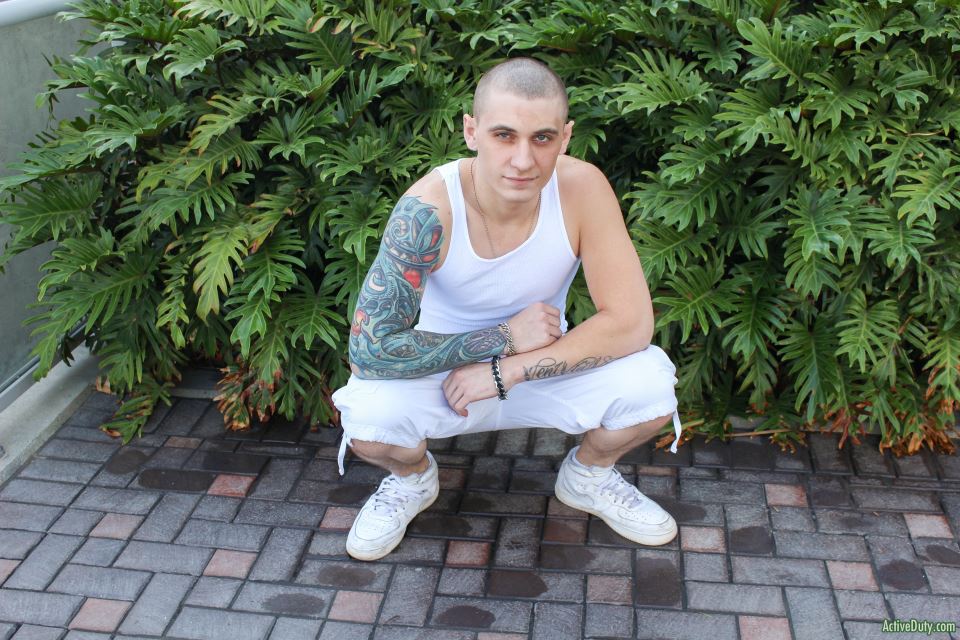 Alex Michaels Jerks Off