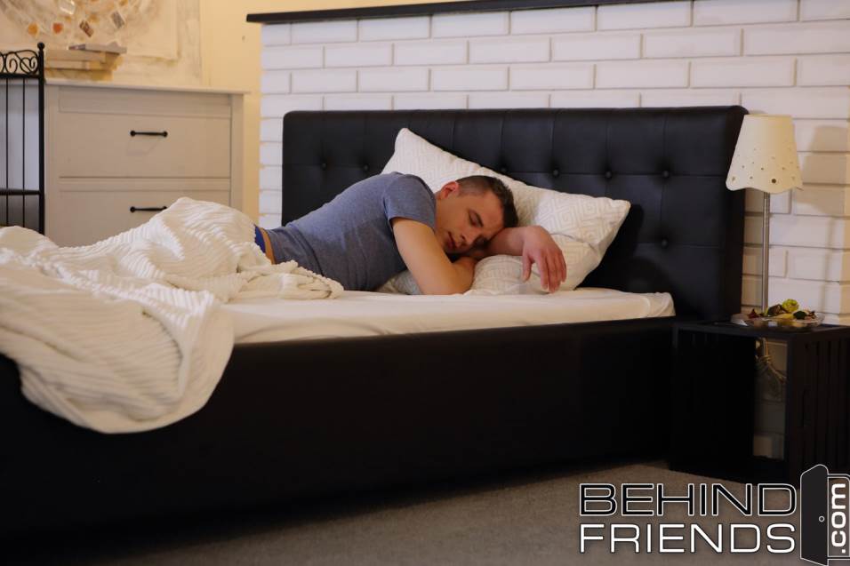 Kane Mra'z Jerks Off