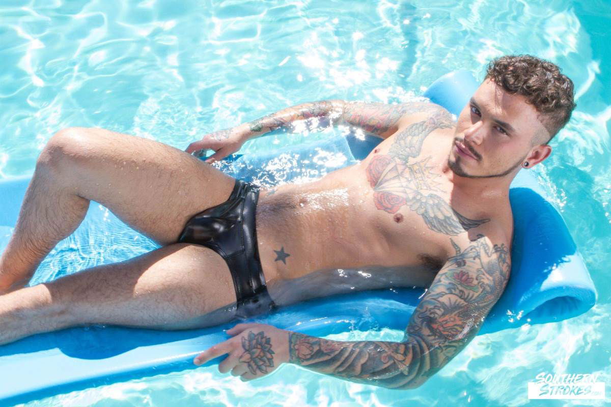 Seth Knight Solo For Southern Strokes