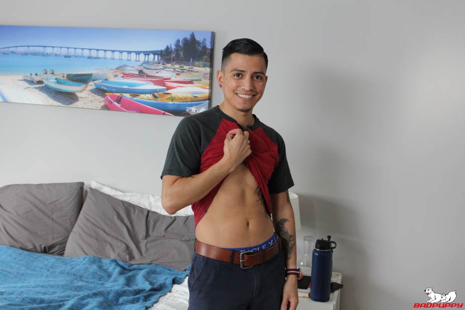 Aaron Blanco Jerks Off For Bad Puppy