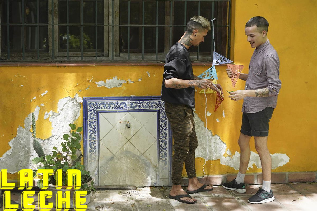 Latin Leche - Numero 64