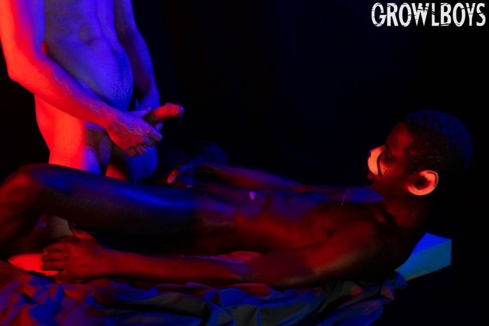 Growl Boys: Big Cat - Drake Magnum and Pierce Paris 5