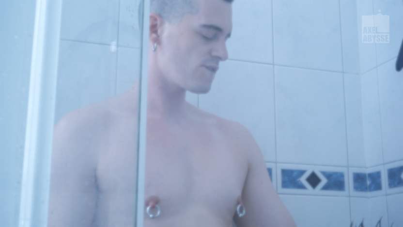 Axel Abysse and Gr8holeofchina 4