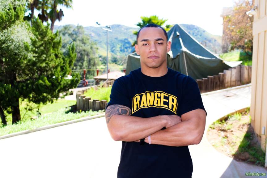 Xavier Reed Jerks Off for Active Duty