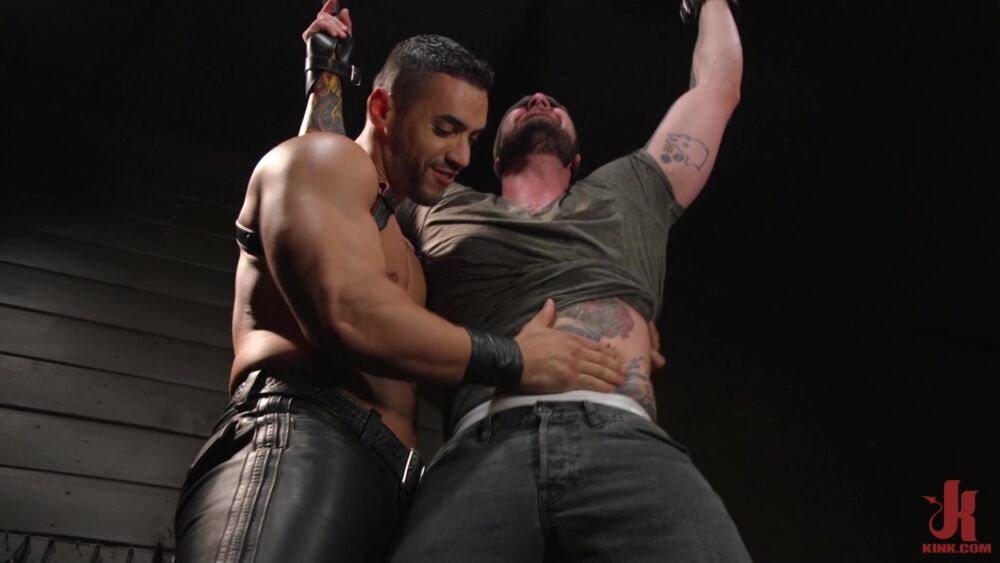 Teddy Bryce & Arad Winwin - Leather & BDSM