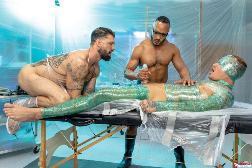 Dillon Diaz, Alpha Wolfe & Isaac X – Wrapped Dillon Diaz, Alpha Wolfe & Isaac X - Wrapped 1