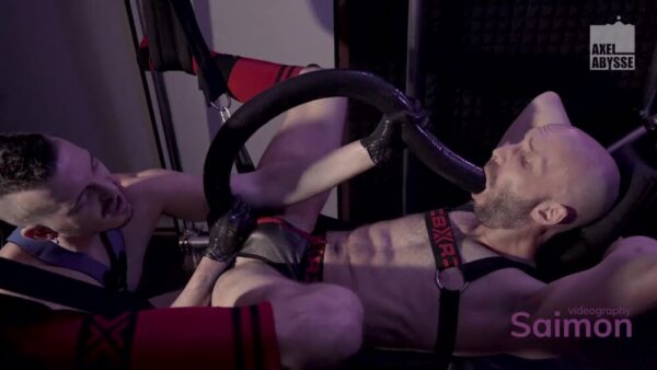 Lawrence Knight & Axel Abysse - Gay Fisting 1