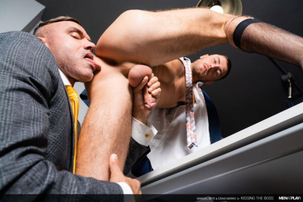 Kissing The Boss: Craig Marks & Manuel Skye - MenAtPlay 2
