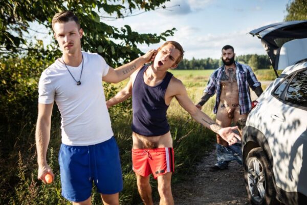 Roadside ASS-istance: Markus Kage, Theo Brady & Benjamin Blue 2