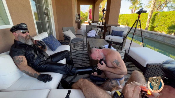 Muscle Bear Porn: Smoked Meat (Leather Daddies)