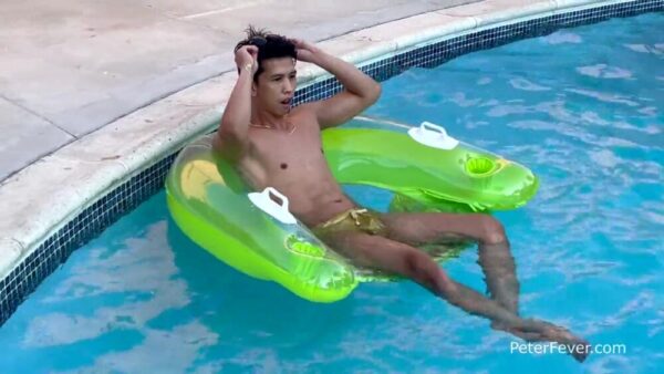 Peter Fever: Levy Foxx - Dildo Solo 1