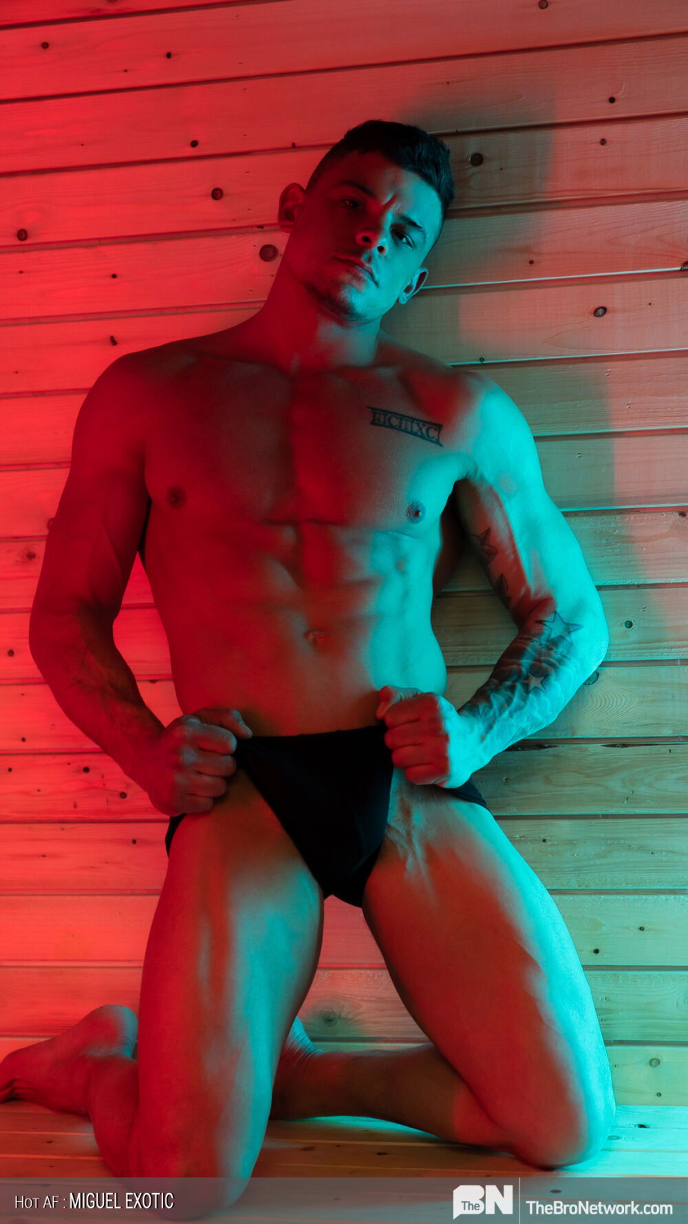 Masqulin: Hot AF - Miguel Exotic's Extra Hot Solo 2