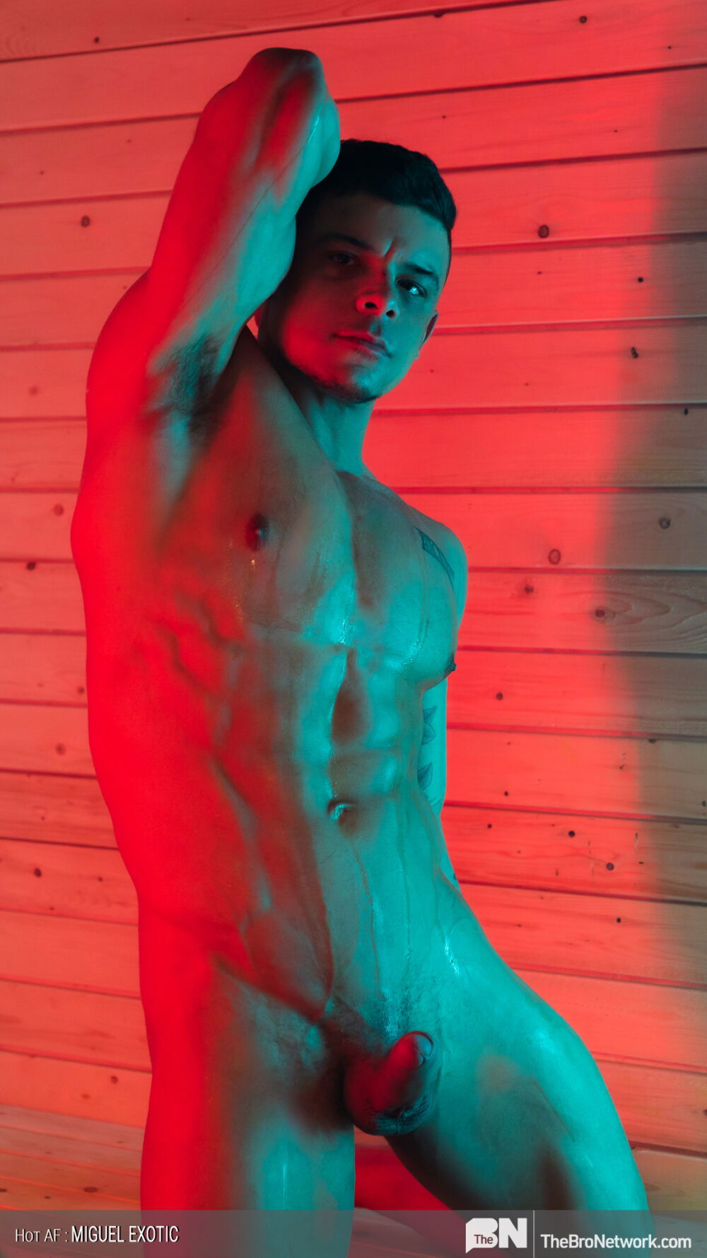 Masqulin: Hot AF - Miguel Exotic's Extra Hot Solo 4