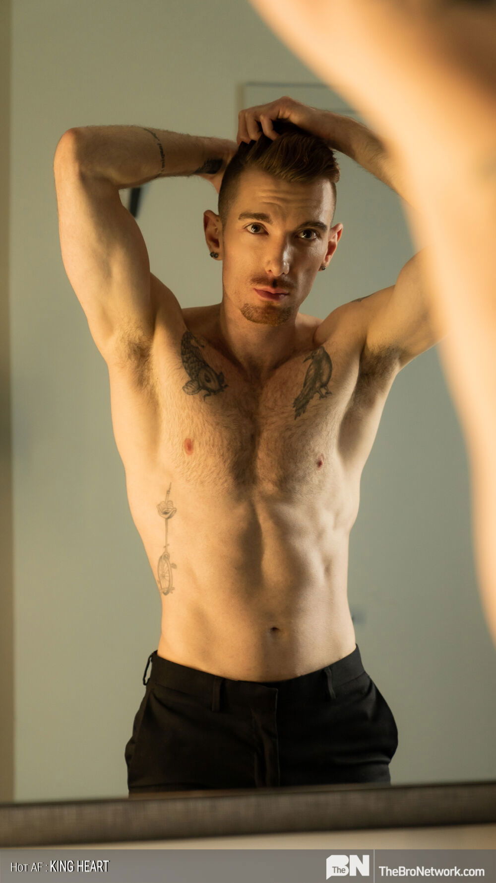 Masqulin: Hot AF - King Heart