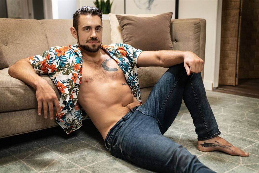 Vitamin D My Hole: Johnny Donovan & Dante Colle 1