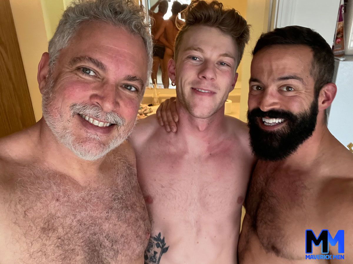 Maverick Men Show Olly How To Service Men 4