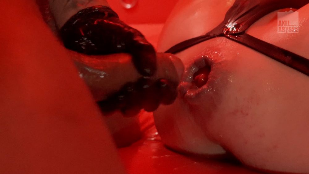 Twisted: Axel Abysse & Viktor Rom 5