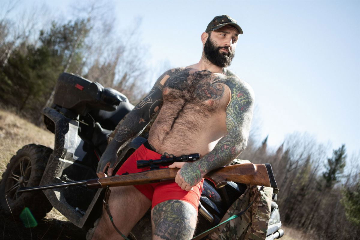 Dirty Hunters: Markus Kage & Olivier Robert For Bromo 2