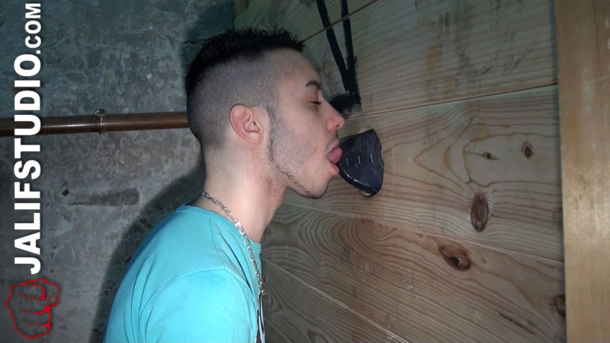 Guy Gets Bred While Sniffing Dirty Sneakers 1