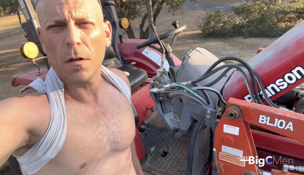 Jared Blows Big C For His Birthday At Big C Men 4