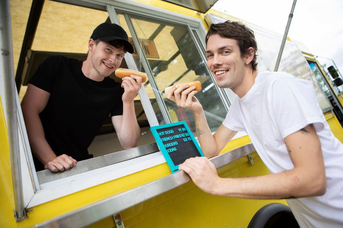 Big Sausage In My Buns: Chris Cool & Finn Harding