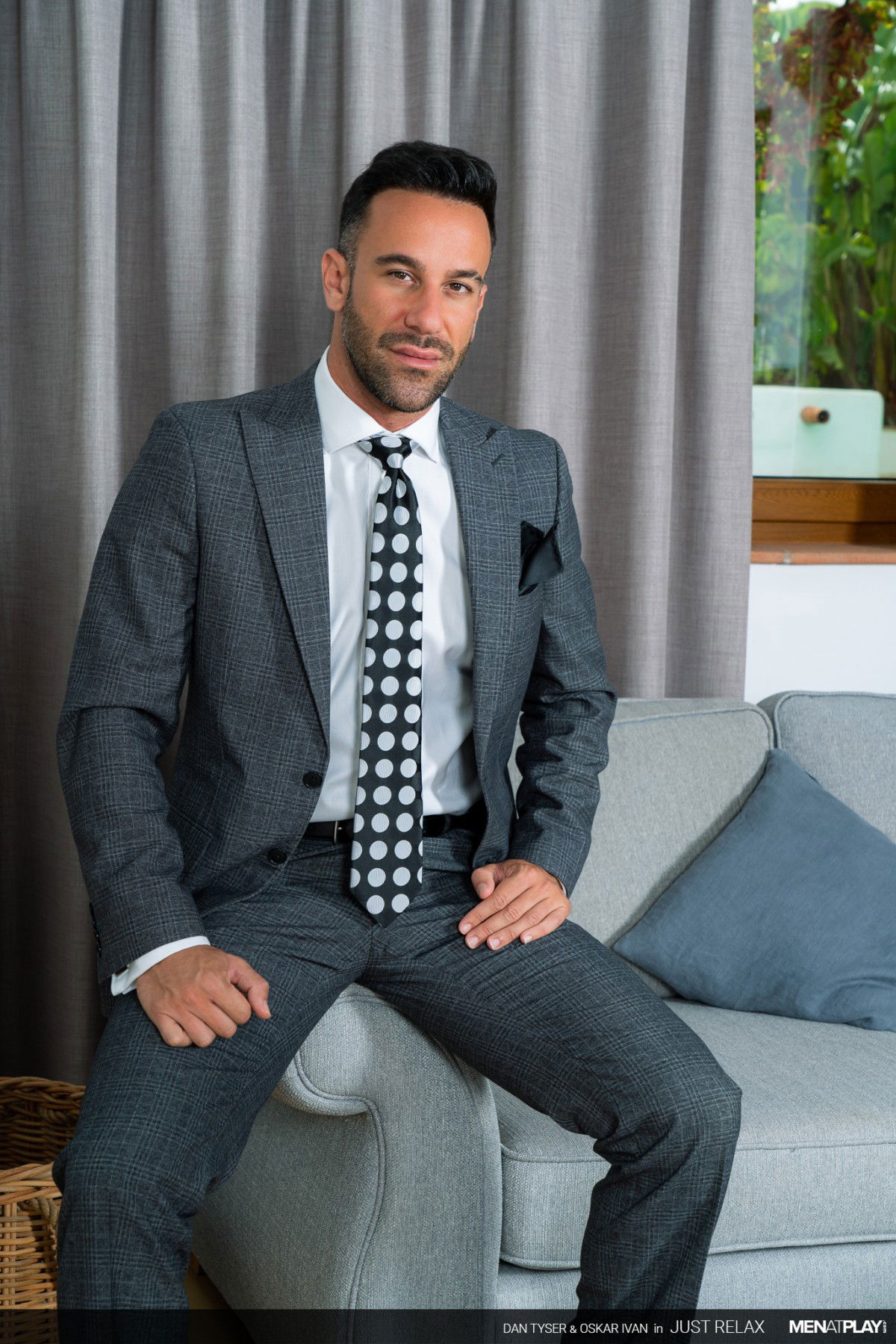 Just Relax: Dan Tyser & Gustavo Cruz - Men At Play