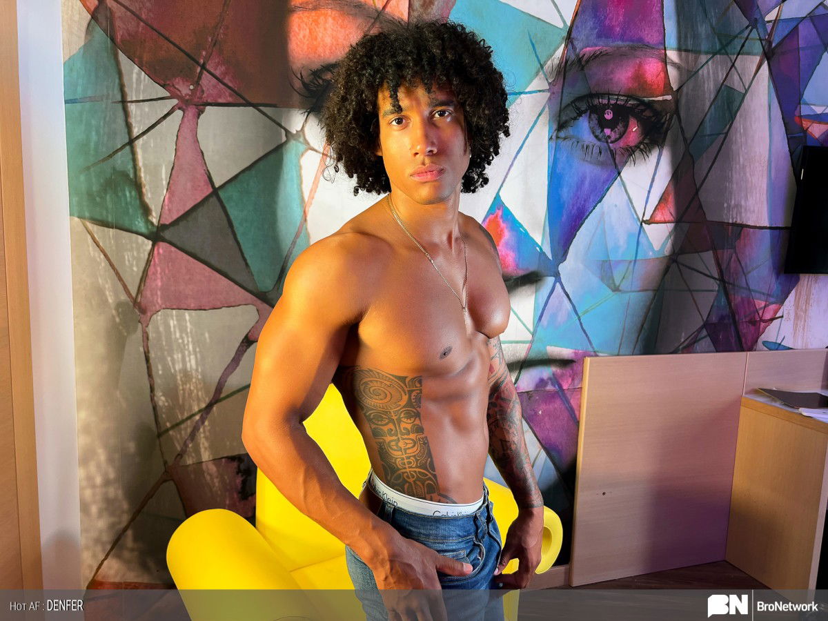 Masqulin Presents Super Sexy Denfer