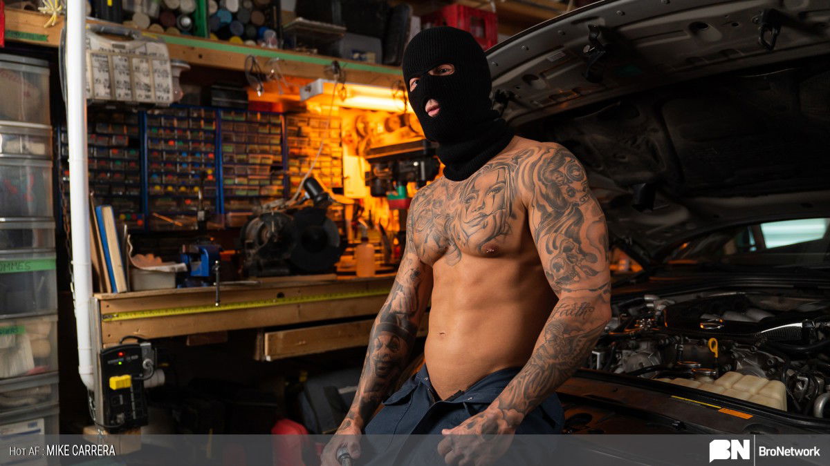 Mike Carrera Jerks Off Fro Masqulin's Hot AF 6