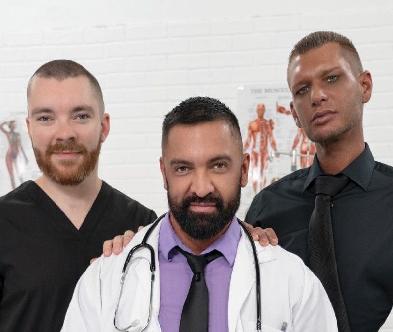 Genital Hospital: Wrex Wylde Fists Dominic Pacifico & Nathan Daniels 6