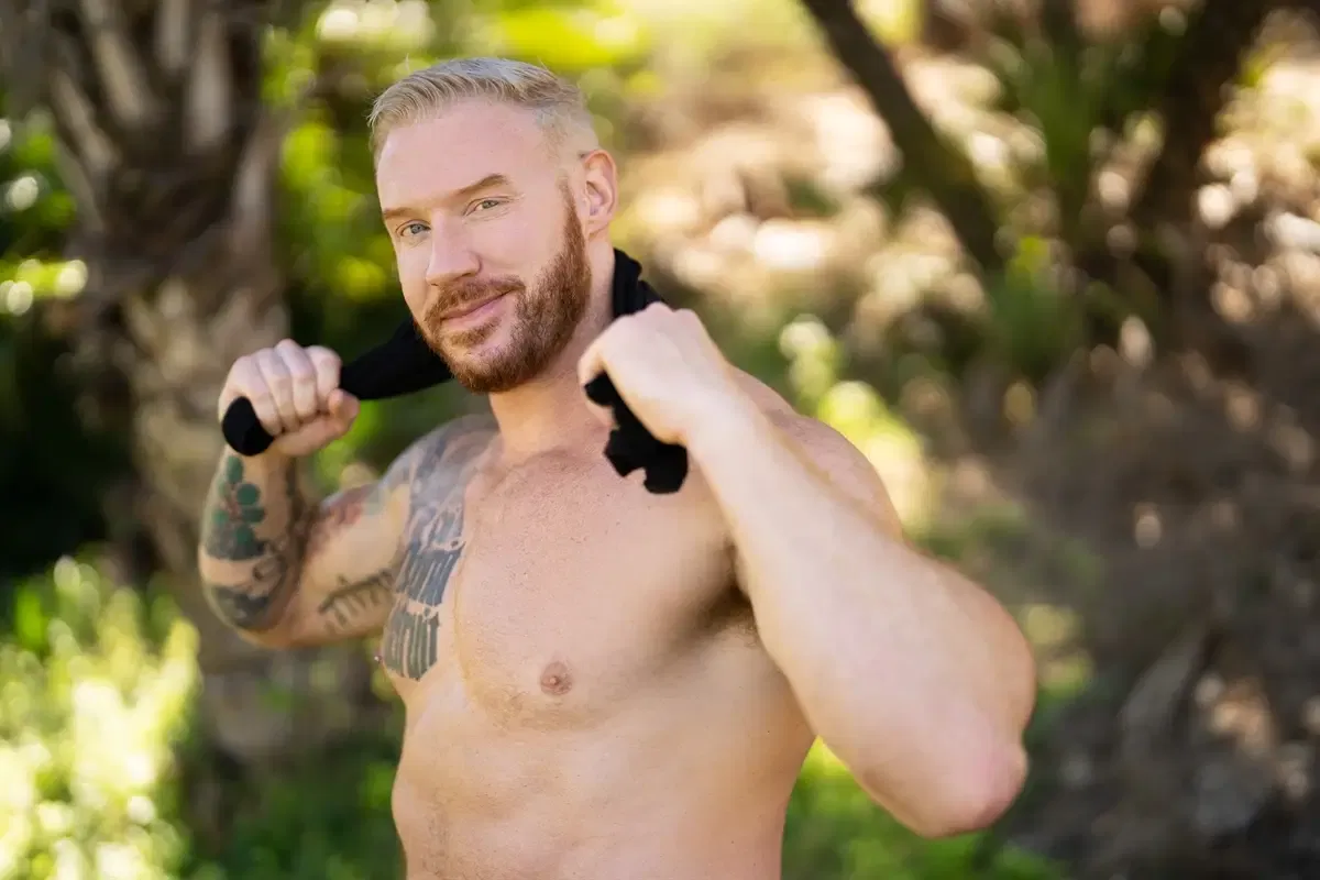 Eddie Burke & Phoenix - Bareback For Sean Cody