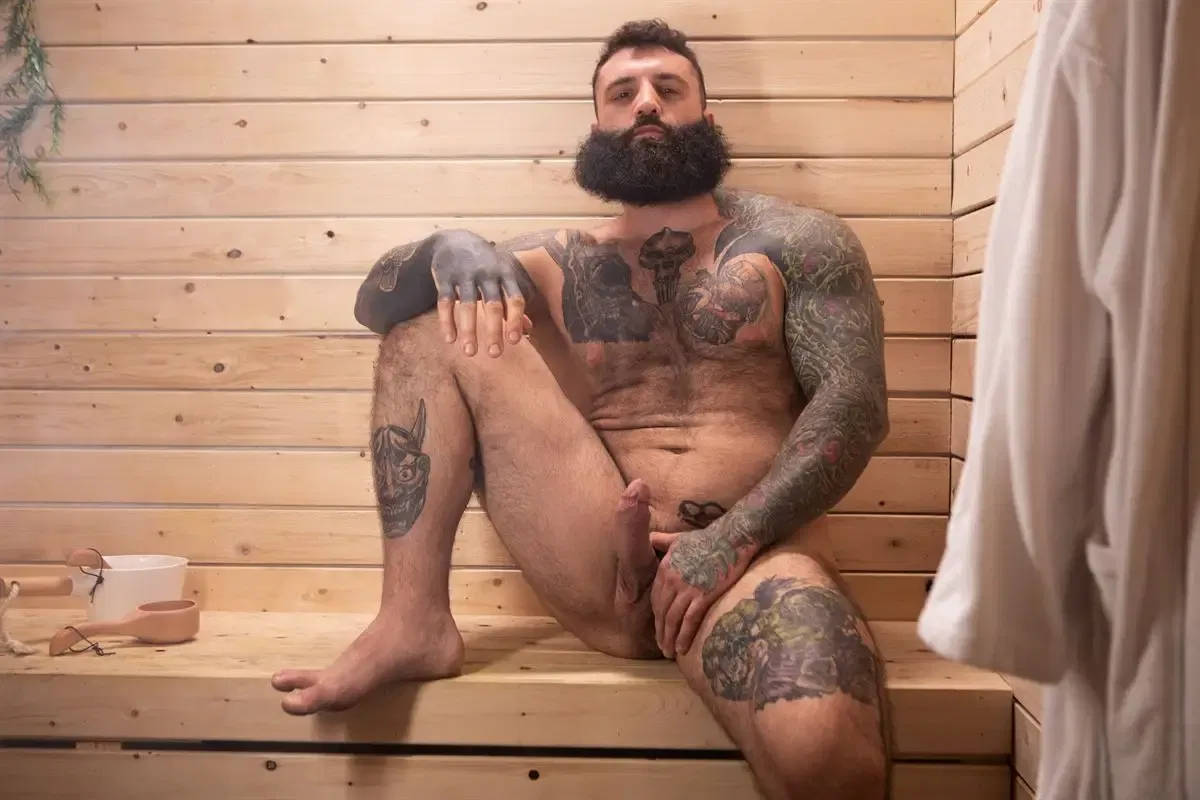 Markus Kage & Ryan Bailey - Sauna Submission 1