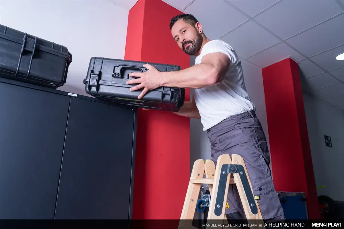 A Helping Hand: Cristian Sam & Manuel Reyes