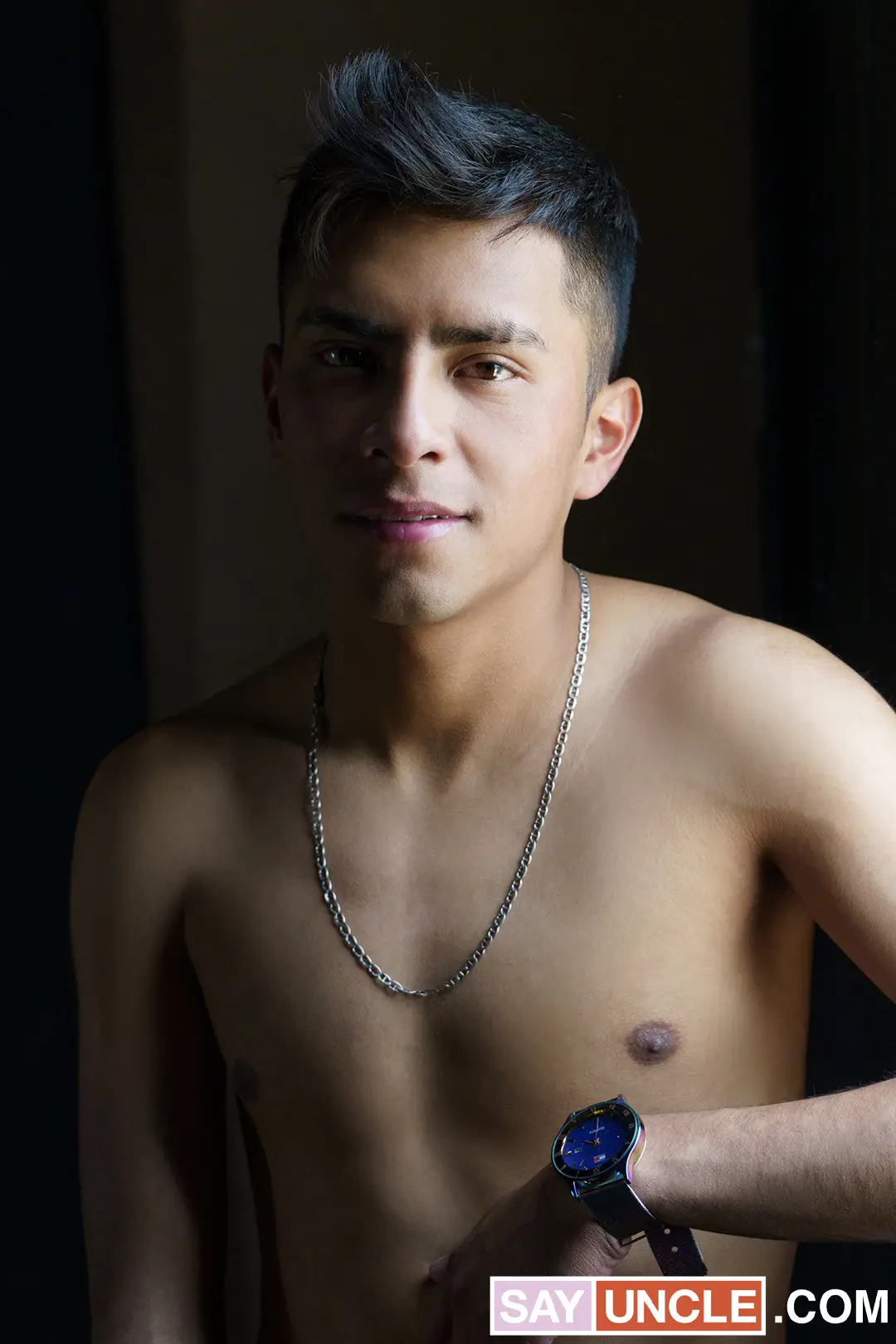 Latin Leche – The Bartender: Episode 1 7