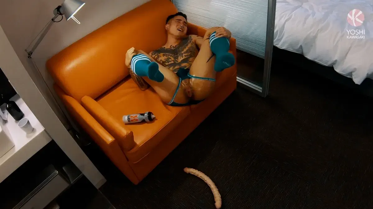 Yoshi Kawasaki Gets Fisted In Tryst Yoshi Kawasaki Gets Fisted In Tryst 5