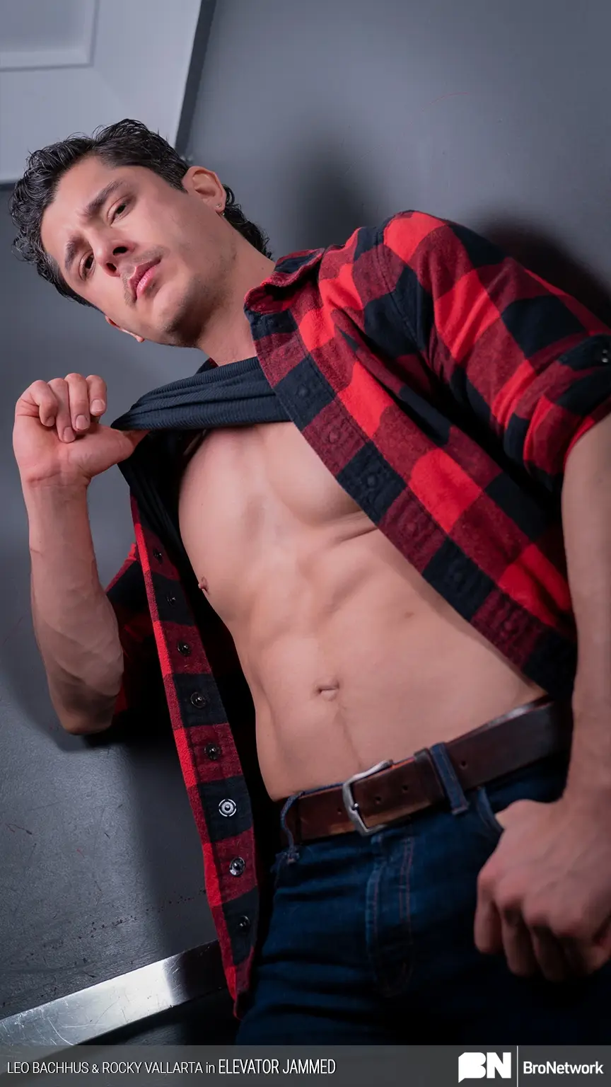 Elevator Jammed: Leo Bacchus & Rocky Vallarta