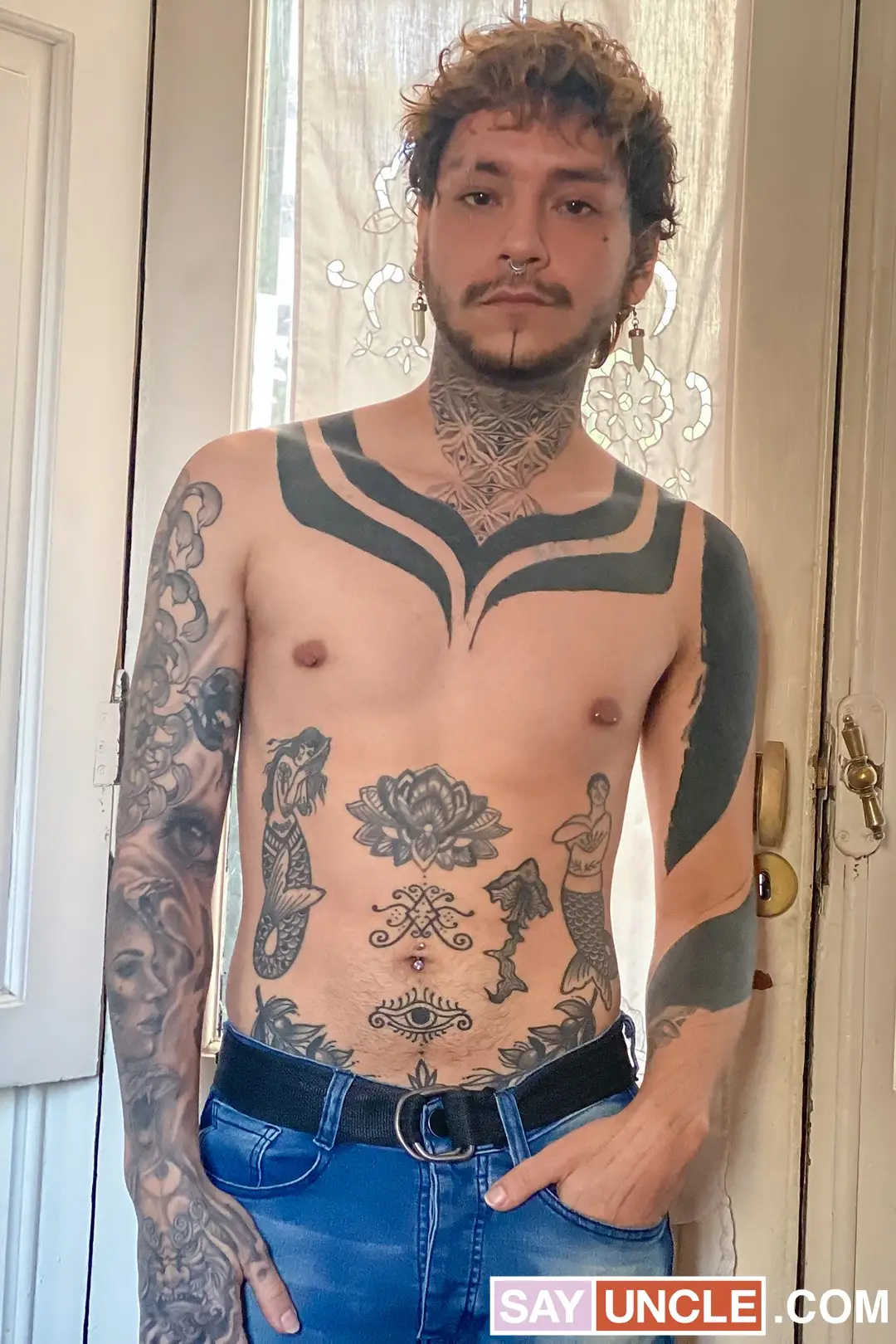 Latin Leche Numero 248: Chiwi Black & Milo Star