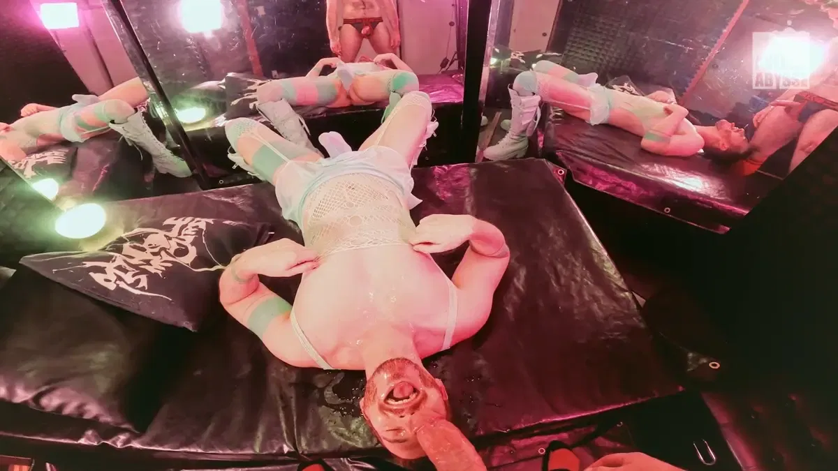 NomadicFF Turns Axel Abysse Into A Human Punch Bag NomadicFF Turns Axel Abysse Into A Human Punch Bag 2