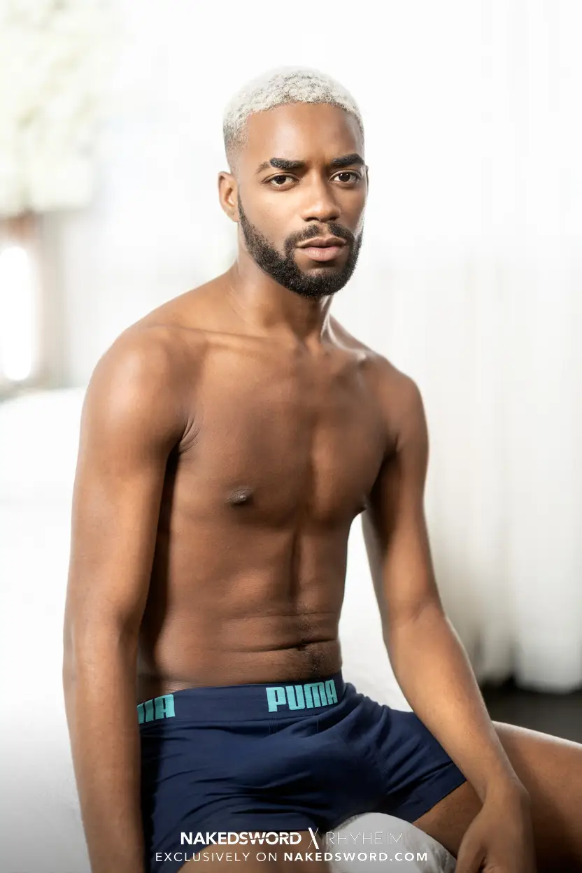 Roxas Caelum, Andy Rodrigues & Yan At Naked Sword 9