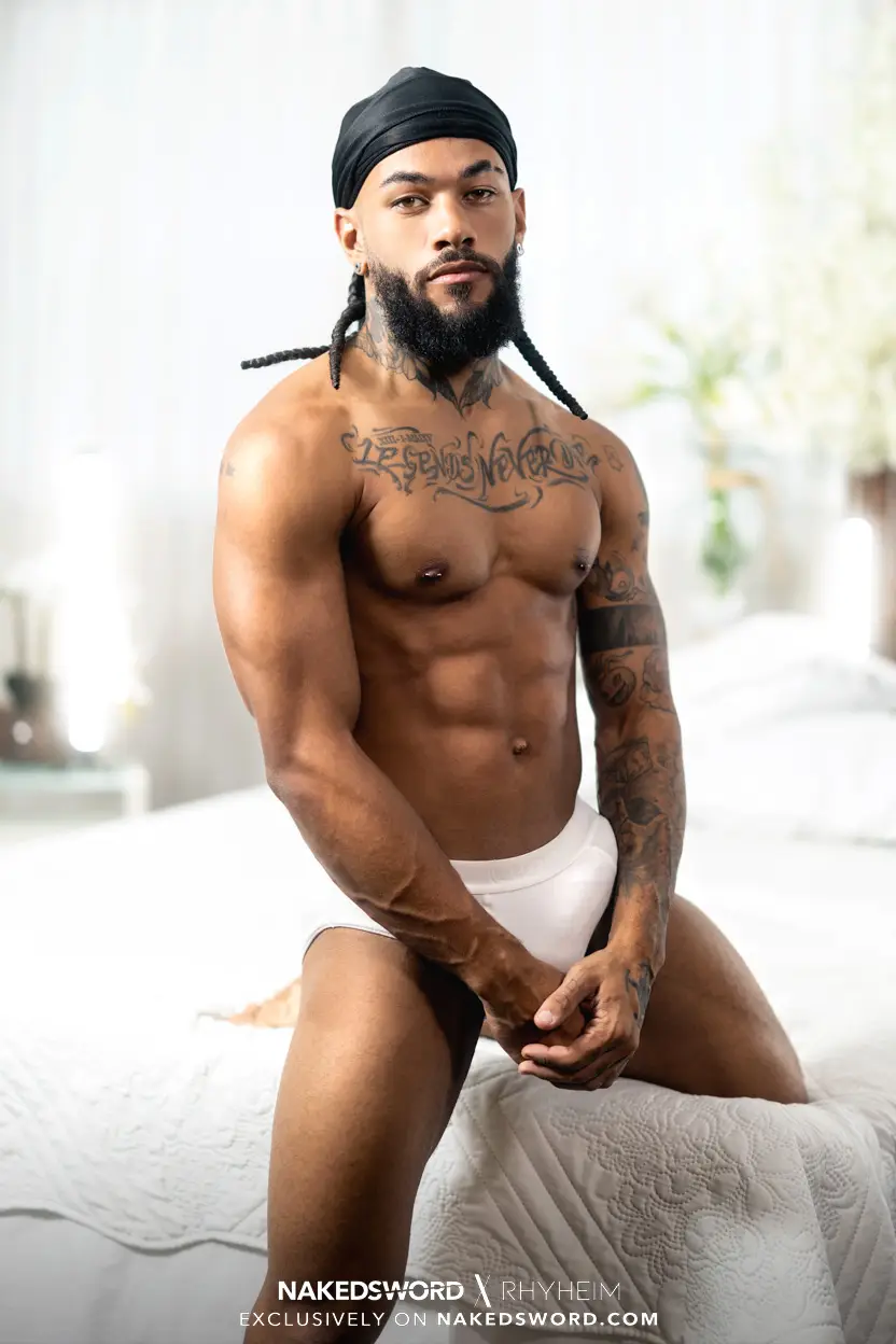 Roxas Caelum, Andy Rodrigues & Yan At Naked Sword 4