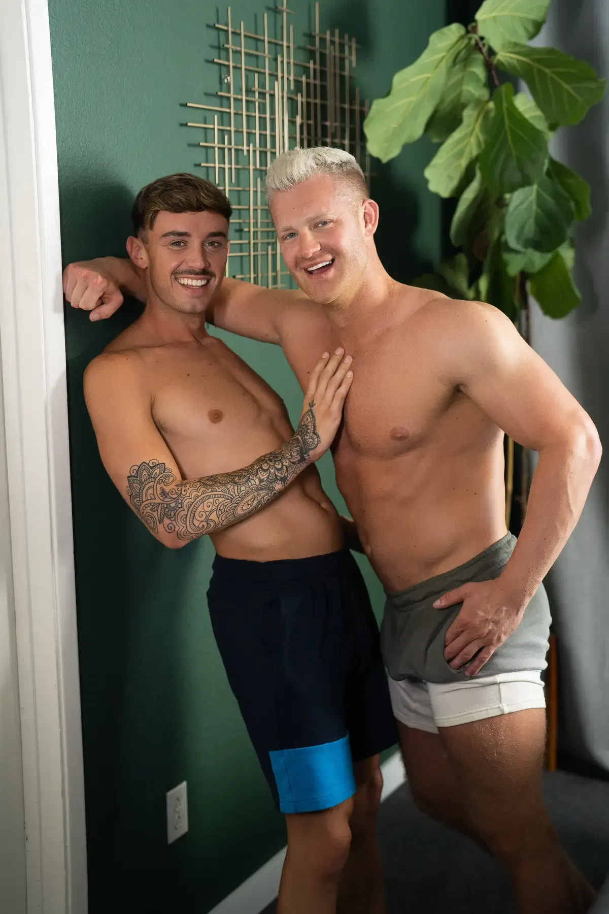 Sean Cody: Cole & Phoenix - Bareback