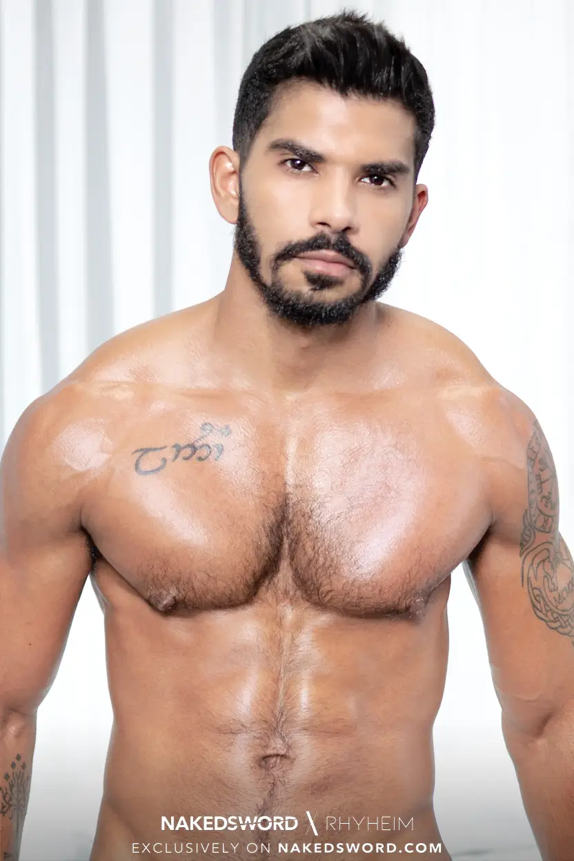 Big Dick Alert - Gael & Andre Pijote At Naked Sword