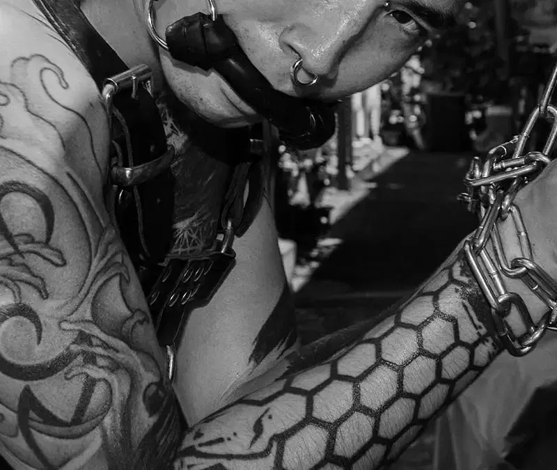 Like Asian gay porn? Don’t miss these discounts for Peter Fever, Japan Boyz & WuBoyz Fisting fans, Axel Abysse & Yoshi Kawasaki are giving you 1 free month