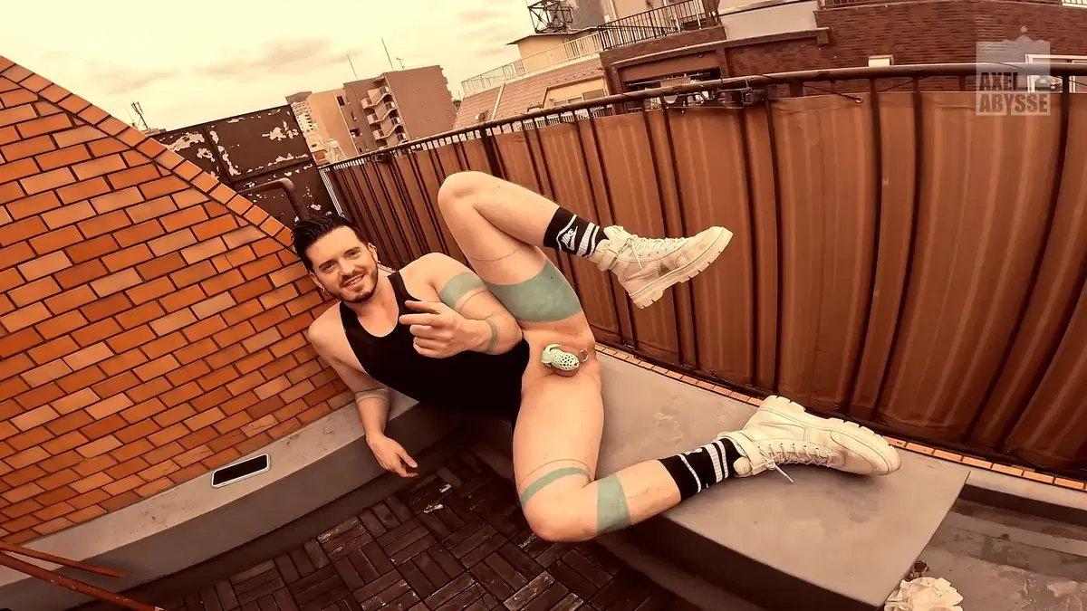 Flasher: Axel Abysse & Yoshi Kawasaki – Double Fisting 8