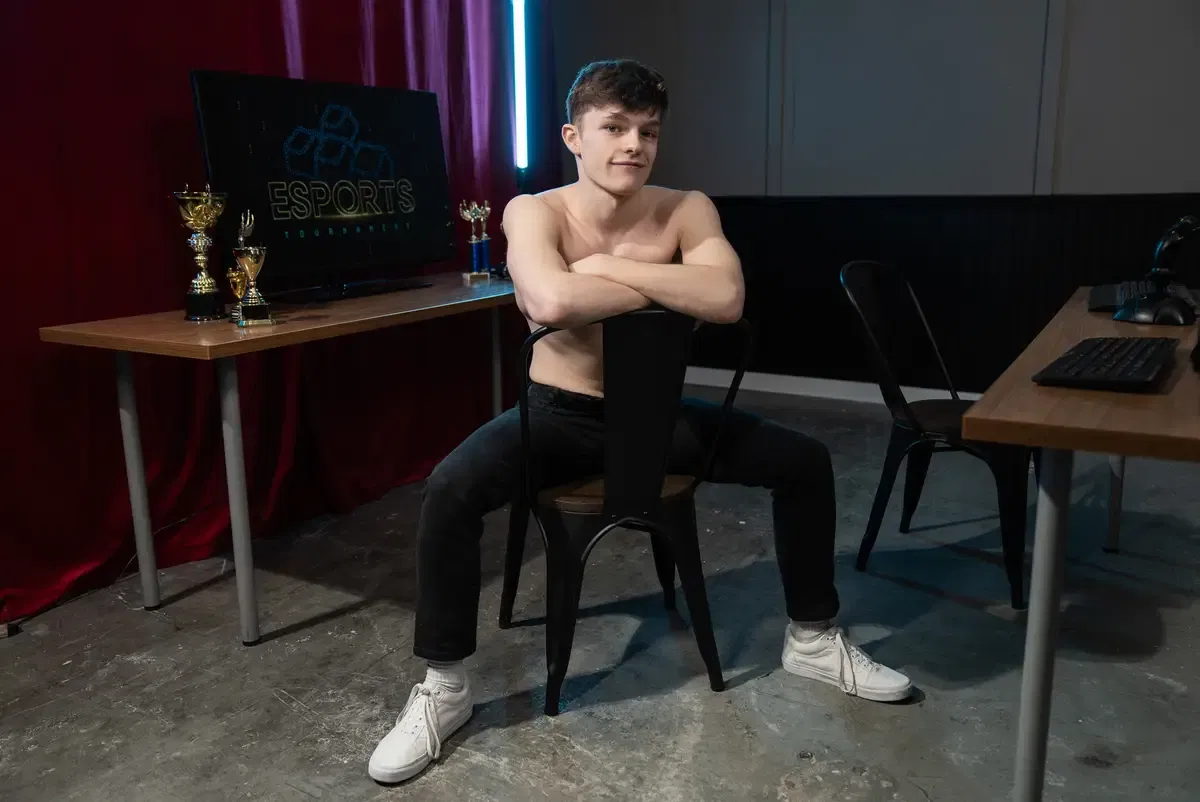 Hardcore Gaming Part 2: Jake Preston & Sam Ledger 1