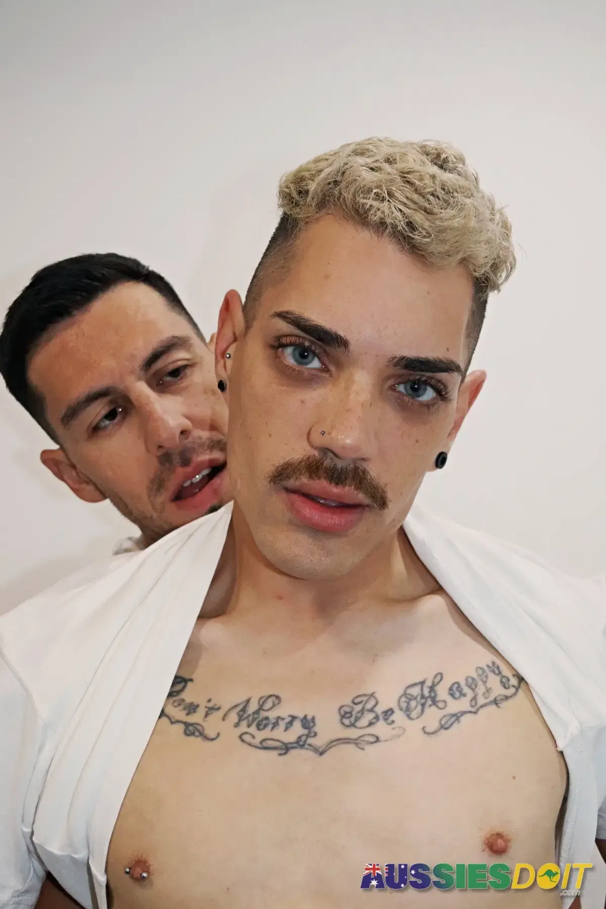 Larkin Sticks It To Beckett - Aussies Do It 9