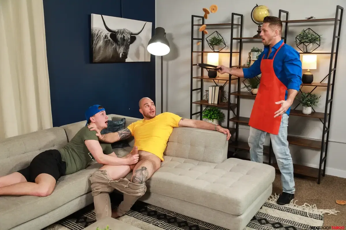 Stepdad’s Hot Date: Cliff Jensen, Roman Todd & Masyn Thorne 4