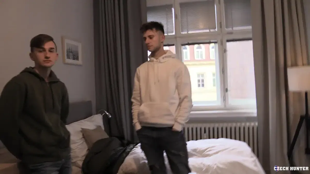Czech Hunter 702: Threesome With Two Czech Studs