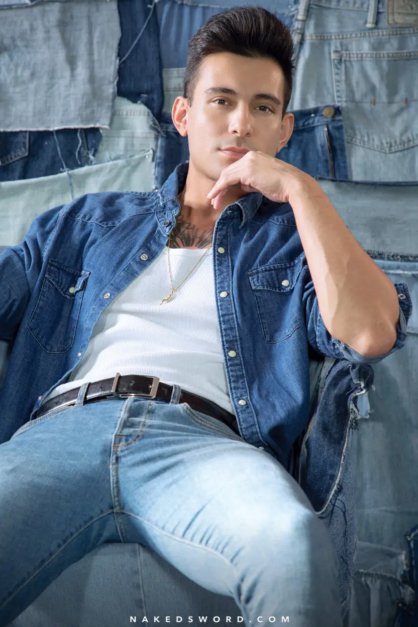 Ricky Roman Tops Andy Adler At Naked Sword