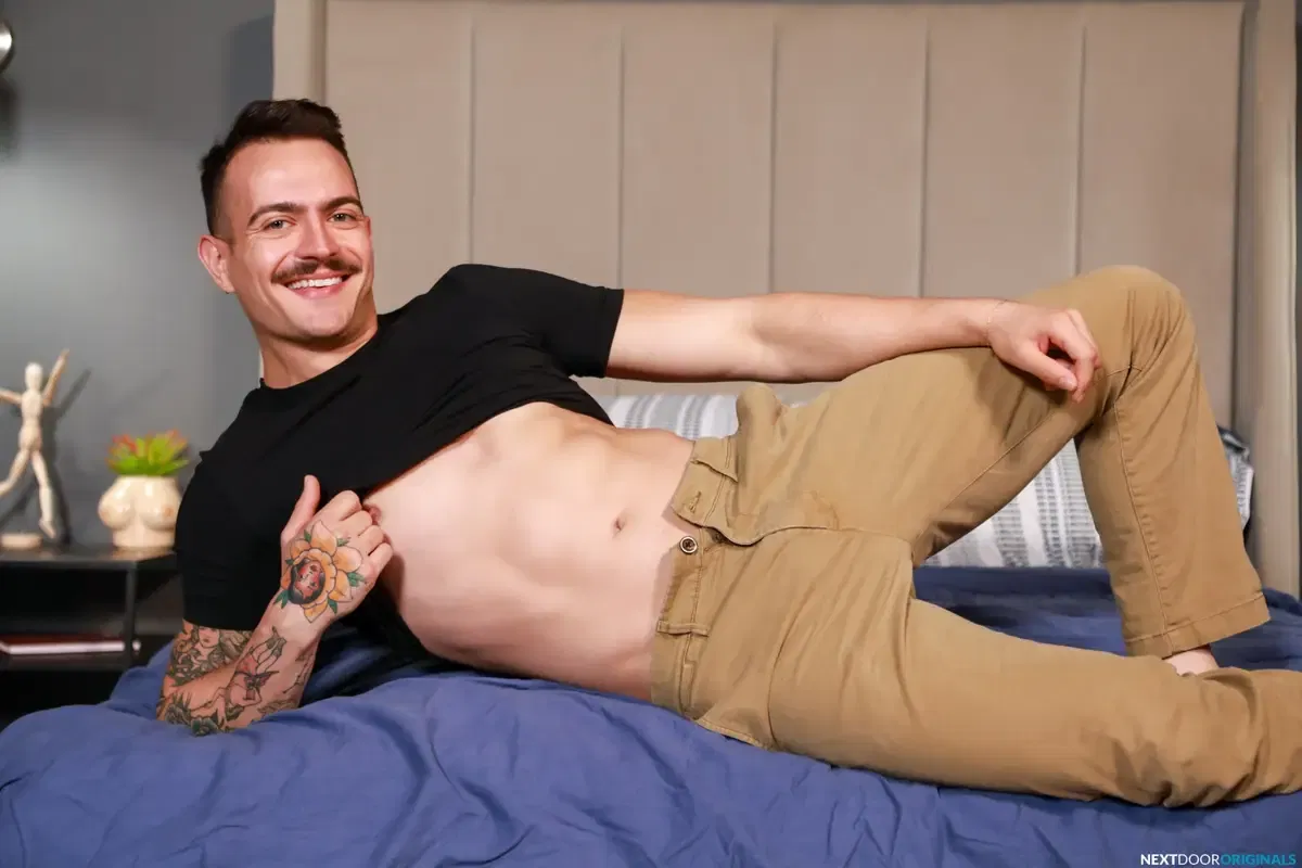 Straight To Gay: Carter Woods & Guido 2